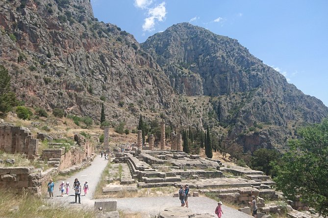 2-Day Trip to Delphi from Athens - Returning to Athens on Day 2