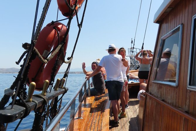 3 Island Cruise Tour in Kos Island with Personalized Audio Guide - Platy, turquoise water, and cliff jumping