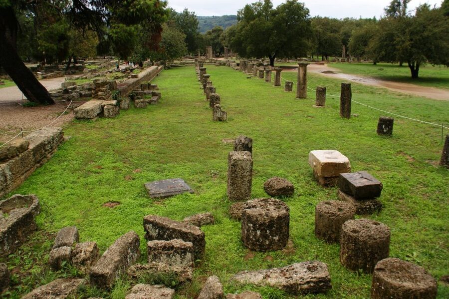 4-Day Tour of Mycenae, Epidaurus, Olympia, Delphi & Meteora - Key points to know before booking