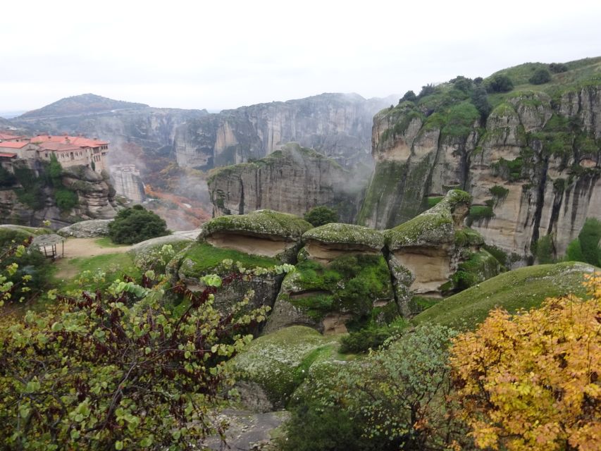 4-Day Tour of Mycenae, Epidaurus, Olympia, Delphi & Meteora - Day three: Delphi, the centre of the ancient Greek world