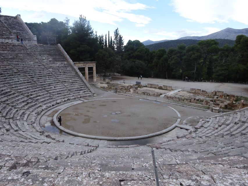 4-Day Tour of Mycenae, Epidaurus, Olympia, Delphi & Meteora - Hotels, dinners, and the real value of $747