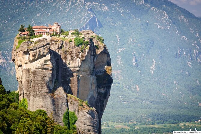 4day Spanish tour in Epidaurus Mycenae Olympia Delphi and Meteora - Spanish guiding is the heart of the experience