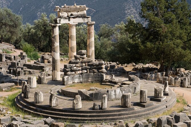 4day Spanish tour in Epidaurus Mycenae Olympia Delphi and Meteora - Hotels, meals, and what the price really covers