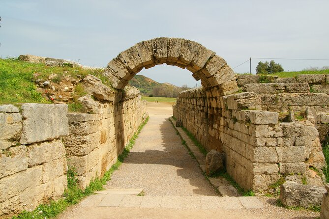 4day Spanish tour in Epidaurus Mycenae Olympia Delphi and Meteora - The main drawback: long roads and short stops