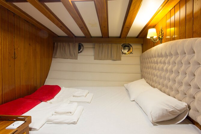 8-day/7-night Corfu Cruise - Day 2: swimming before Syvota