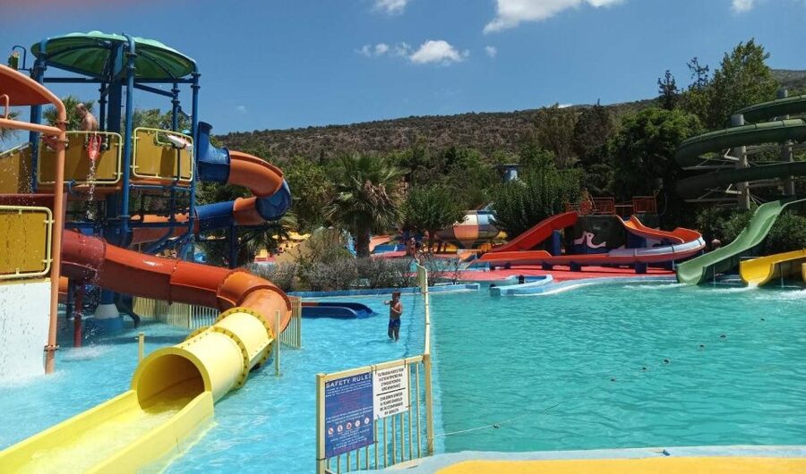 Acqua Plus Water Park Admission with Optional Transfer - Finding your way around the hilltop park