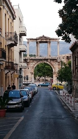 Acropolis monuments, Parthenon and Plaka, Monastiraki walking tour - Plaka: the easygoing side of the Acropolis