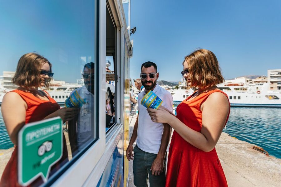 Agios Nikolaos: Semi-Submarine Cruise - How this compares with a normal harbor cruise