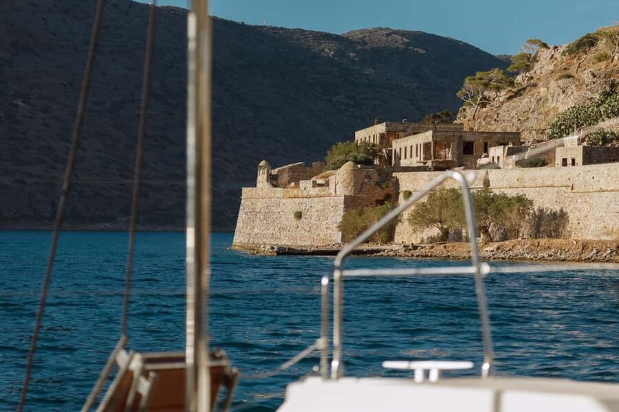 Agios Nikolaos: Spinalonga AM Catamaran Cruise with Lunch - Setting out from Agios Nikolaos Marina