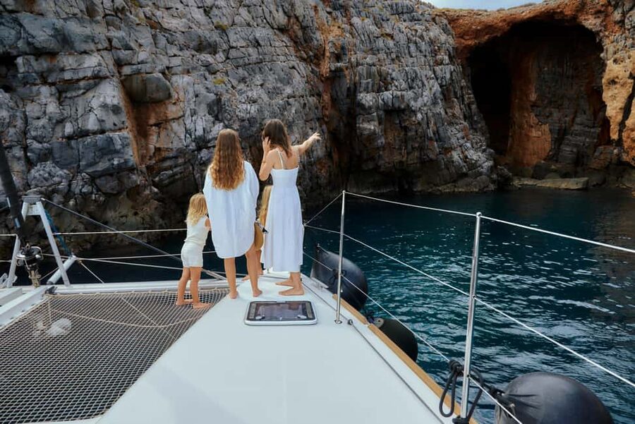 Agios Nikolaos: Spinalonga PM Catamaran Cruise with Dinner - A spacious catamaran with an easygoing mood