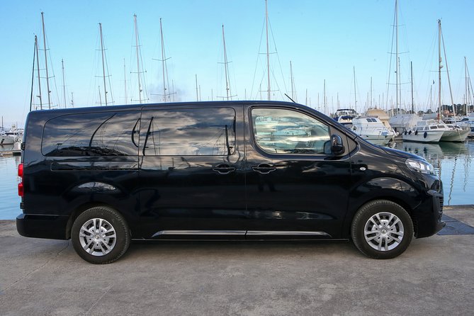 Airport Transfer to Gouvia Marina - Why the private format matters