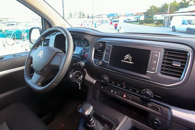 Airport Transfer to Gouvia Marina - Who will get the most from this transfer