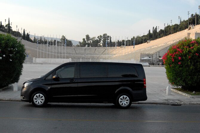 Airport transfer - Meeting the driver after baggage claim