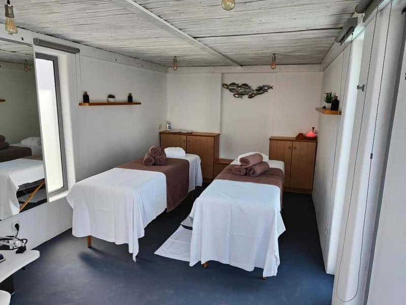 Akrotiri: Aromatherapy Couples Massage - Akrotiri, Presidential Suites, and the setting