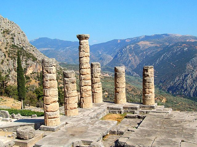 Ancient Delphi Full-Day Tour from Athens - Weather, Footwear, and Mobility