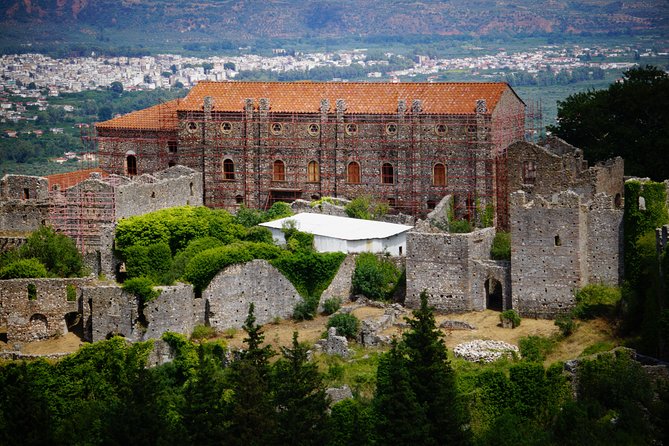 Ancient Sparta & Mystras Private Day Tour from Athens - Leonidas and the modern Spartan spirit