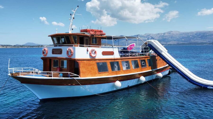 Argostoli: Full-Day Boat Cruise with Lunch - Rabbit Island and lunch beside a tiny church