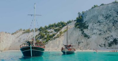 Argostoli: Full-Day Boat Trip with Lunch & Wine