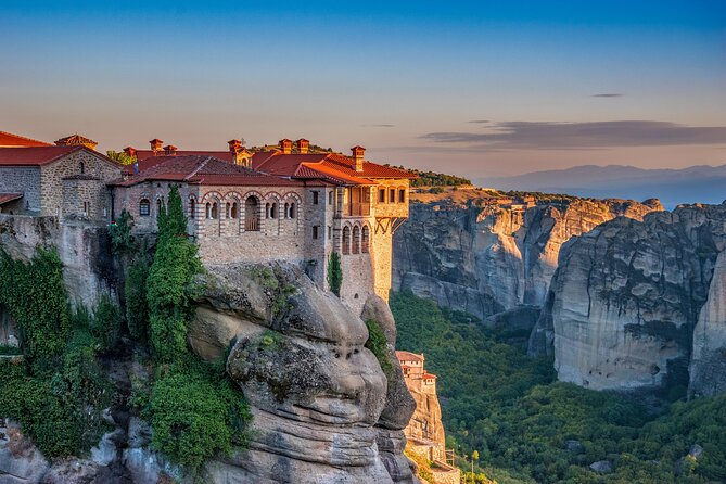 Athens: 2-Day Trip to Meteora with Guided Tours and Hotel - The first afternoon: from Kalambaka to the Meteora sunset