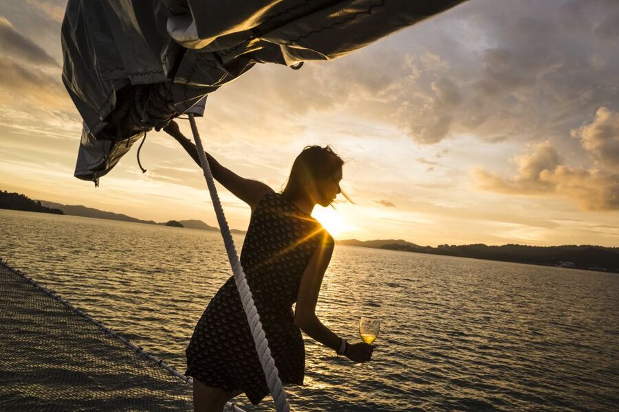 Athens: 3-Hour Sunset Cruise with Swim Stop, Snacks & Drinks - What the $114 price really covers