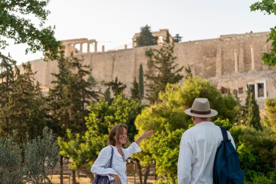 Athens: Acropolis FULLY PRIVATE Tour with Licensed Guide - Why a private guide changes the Acropolis visit