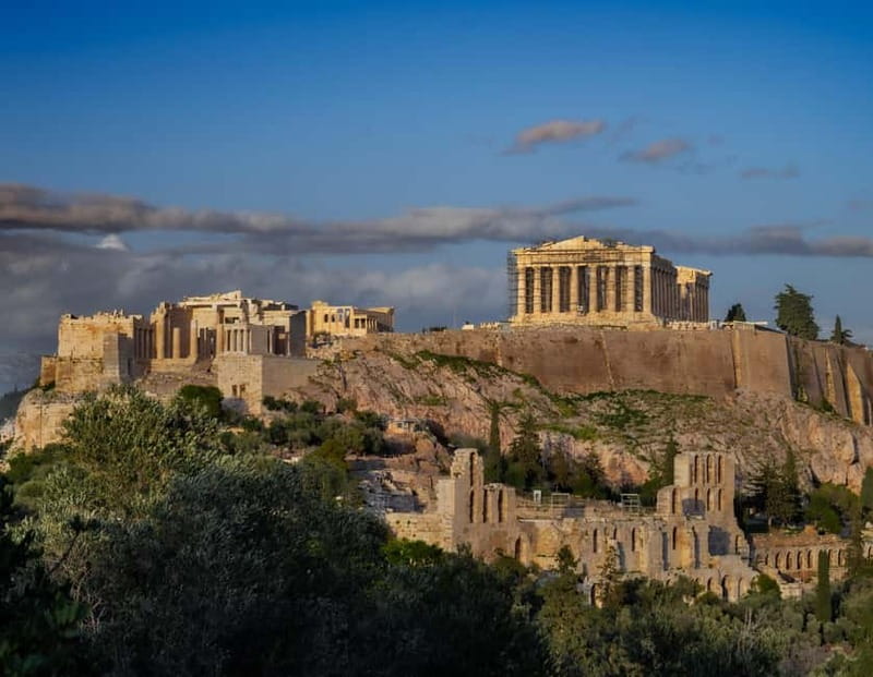 Athens: Acropolis Guided Tour in Spanish-Option Tickets - Why this two-hour route works at the Acropolis