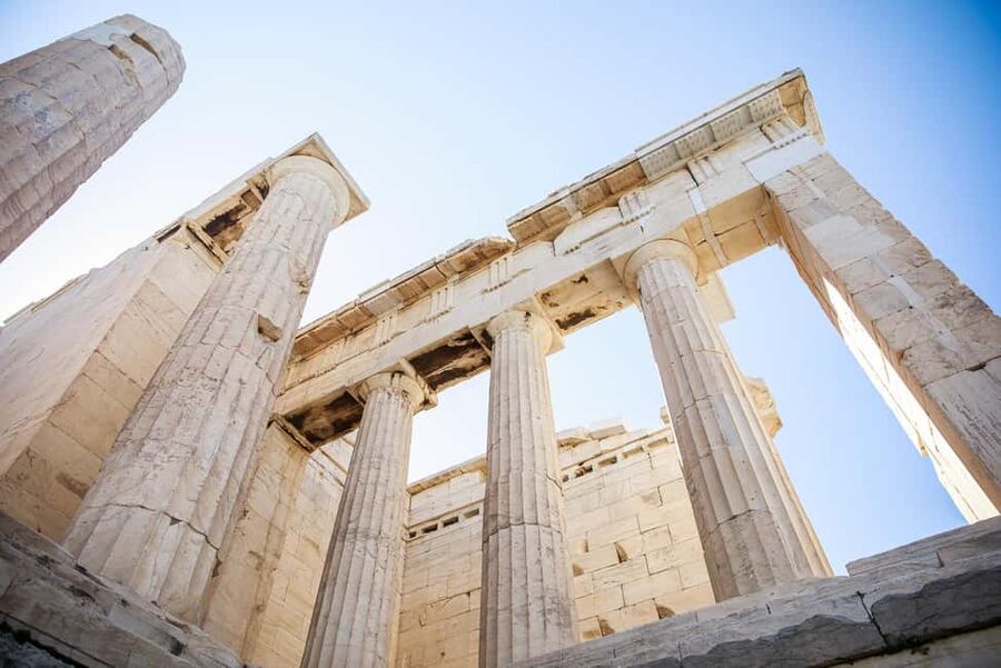 Athens: Acropolis Museum and Acropolis Tour in the Afternoon - The café pause before the climb