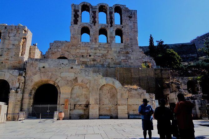 Athens: Acropolis, Parthenon and Acropolis Museum Guided Tour - The Propylaea and the first hilltop views