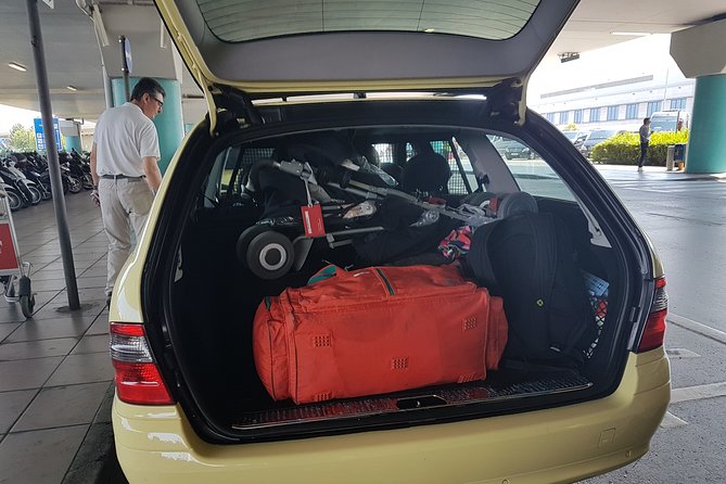 Athens Airport Private Transfer by Mercedes-Benz E Class Wagon to City Center - The one-hour waiting rule
