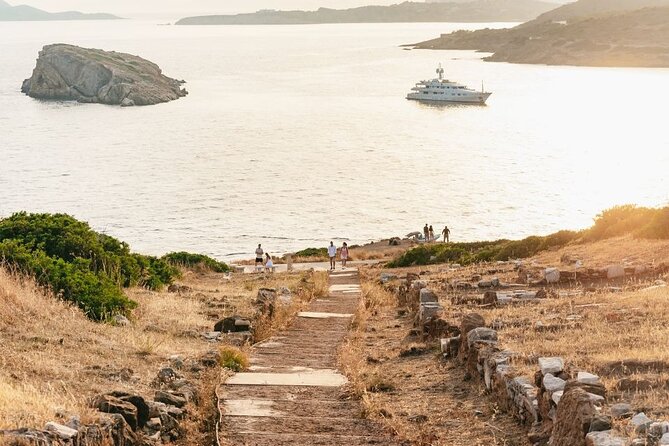 Athens: Cape Sounion and Poseidon Temple Sunset with Audio Guide - Arriving at the Temple of Poseidon