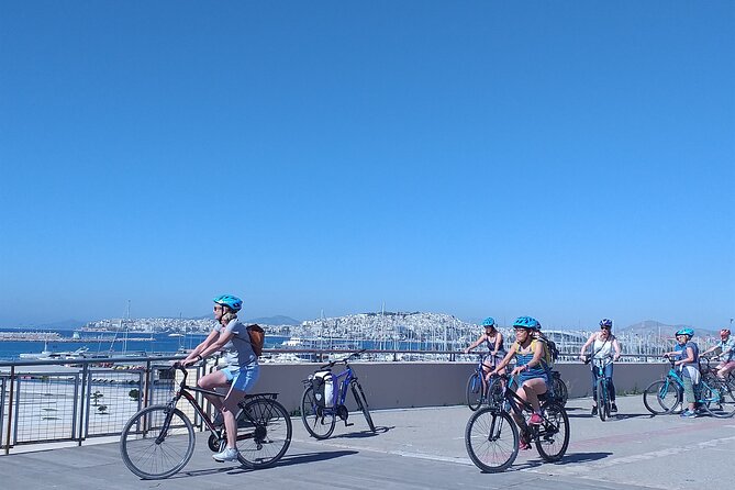 Athens City and Sea bike tour - The ride back to the Acropolis