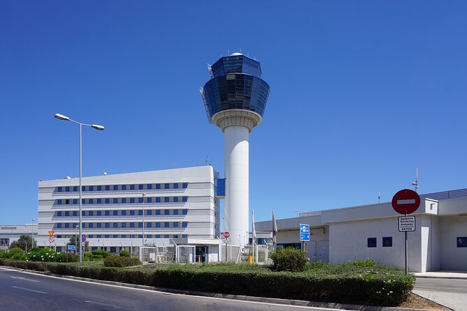 Athens City to Athens Airport Private Transfer - The ride itself, from hotel door to terminal