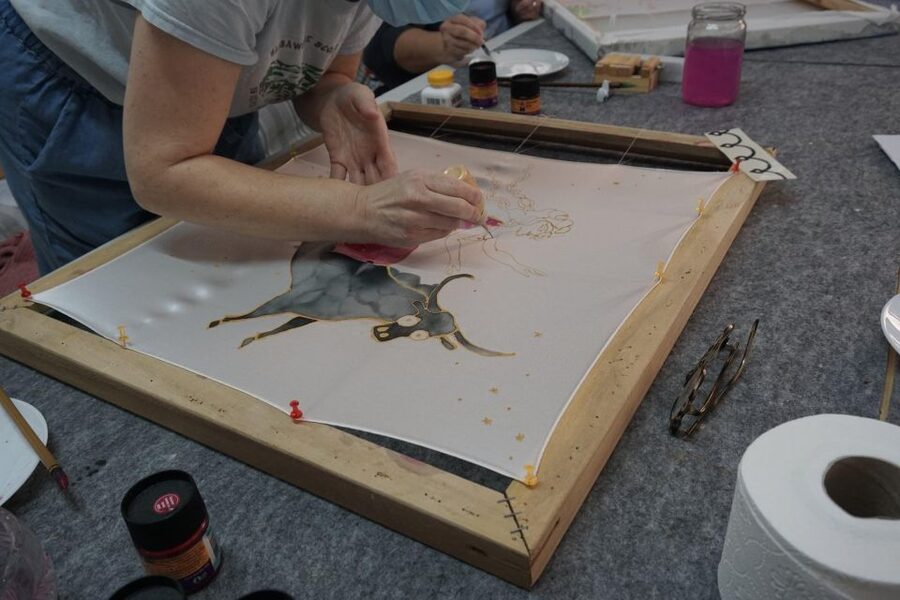 Athens: Create your own Greek Silk Scarf Souvenirs - Arriving near Vouliagmenis Avenue