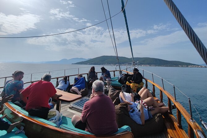 Athens cruise: Agistri, Moni/Metopi, Aegina with lunch & drinks - Pickup can save time, but check the details