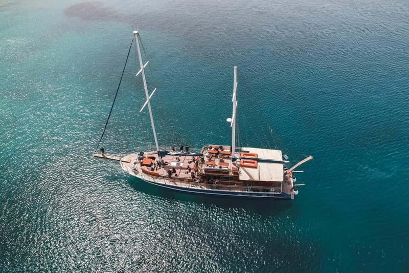 Athens: Cruise to Agistri, Moni & Aegina with Lunch & Drinks - Agistri: green hills and a short taste of island life