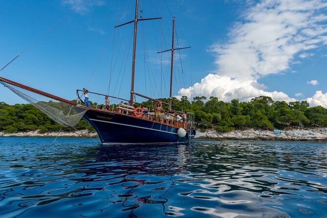 Athens Day Cruise: 3 Islands Tour in the Saronic Gulf with Lunch - Who will enjoy this boat trip most