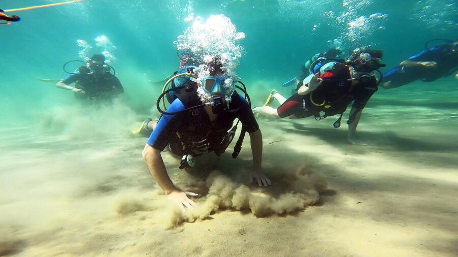 Athens East Coast: Discover Scuba Diving in Nea Makri - Exploring Schinias Bay at 5 to 6 meters