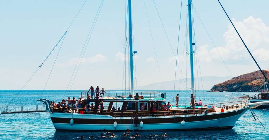 Athens: Full-Day Island Hopping Cruise with Lunch & Transfer - Five things to know before you book