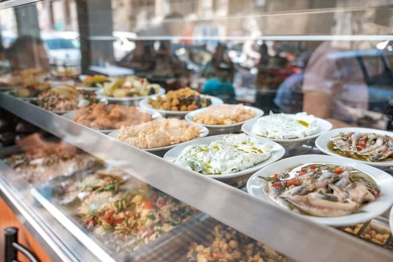 Athens: Greek Foodie Tour with Tastings - Koulóuria, coffee, and the Greek morning table