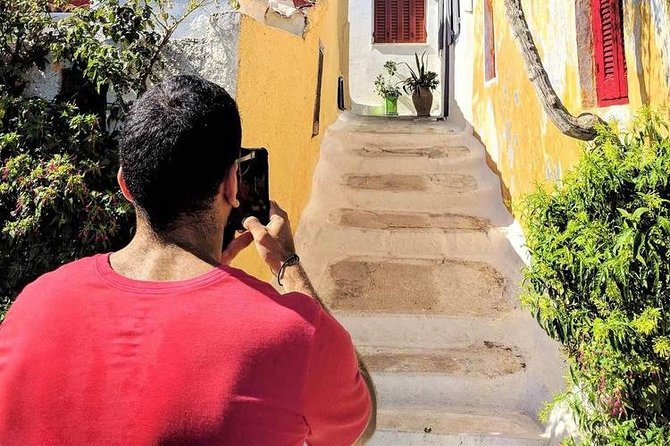 Athens Instagram Photo Tour: Most Instagrammable spots & Hidden gems - Starting with the evzones at Syntagma Square
