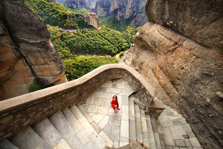 Athens: Meteora 2-Day Trip with Hotel, Sunset & Morning tour - Why two days makes Meteora more rewarding