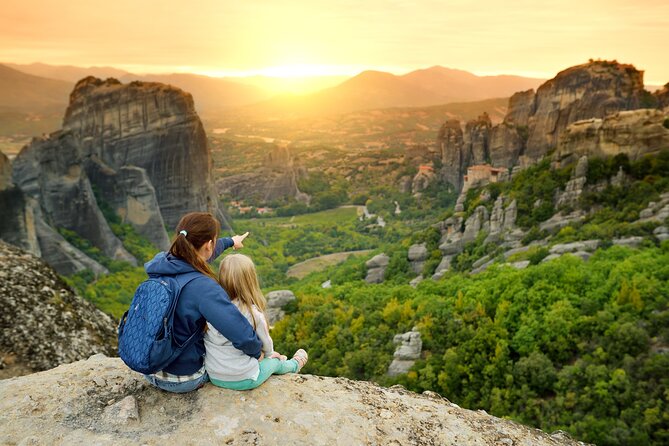 Athens: Meteora Monasteries, Caves & Coastal Stopovers with Lunch - The real appeal of Meteora from Athens