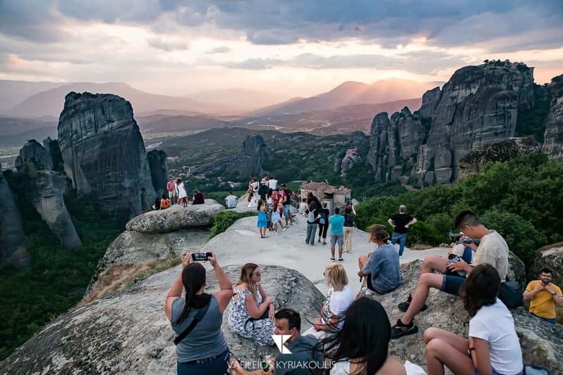 Athens: Meteora Monasteries Day Trip with Caves and Lunch - Clothing rules are strict