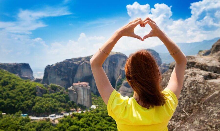 Athens: Meteora Tour with Local Guide and Greek Lunch - Viewpoints worth saving room for