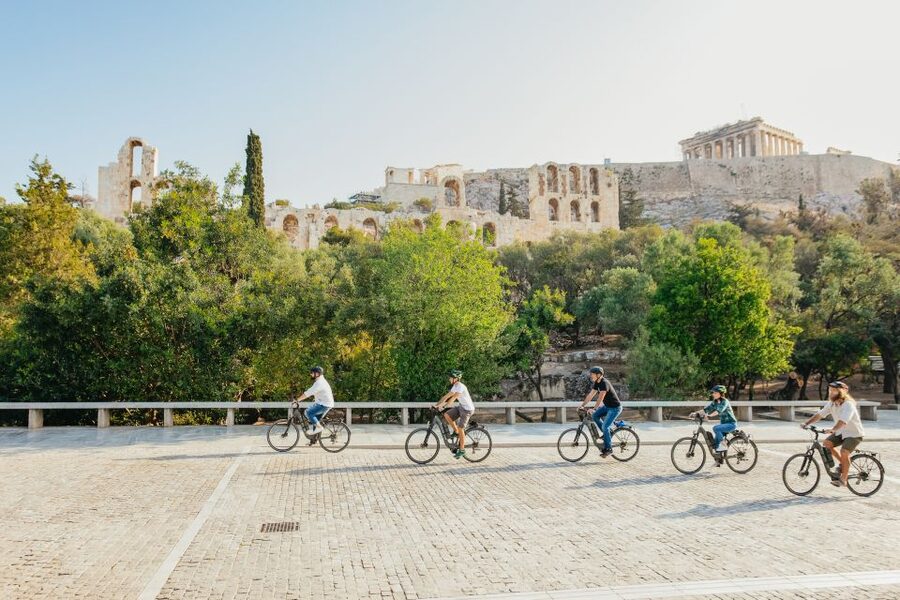 Athens: Old Town Highlights Guided E-Bike Tour - Zappeion and the Presidential Mansion