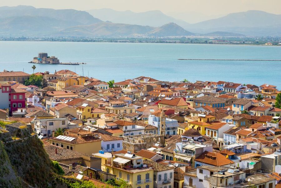 Athens: Peloponnese Highlights Day Trip and V.R. Audio Guide - Why this Peloponnese day trip works from Athens