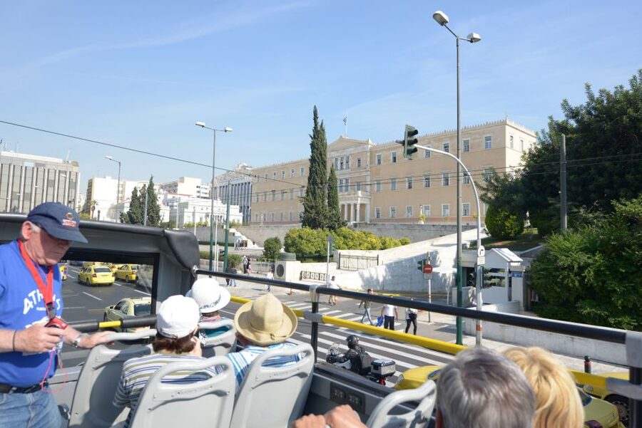 Athens, Piraeus, and Coastline: Blue Hop-On Hop-Off Bus - Timing, traffic, and the art of getting off wisely