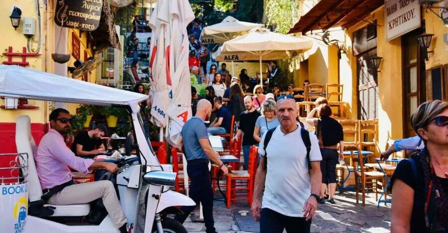Athens: Private Evening Sightseeing Tour by Electric Tuk-Tuk - Key points to know before you book