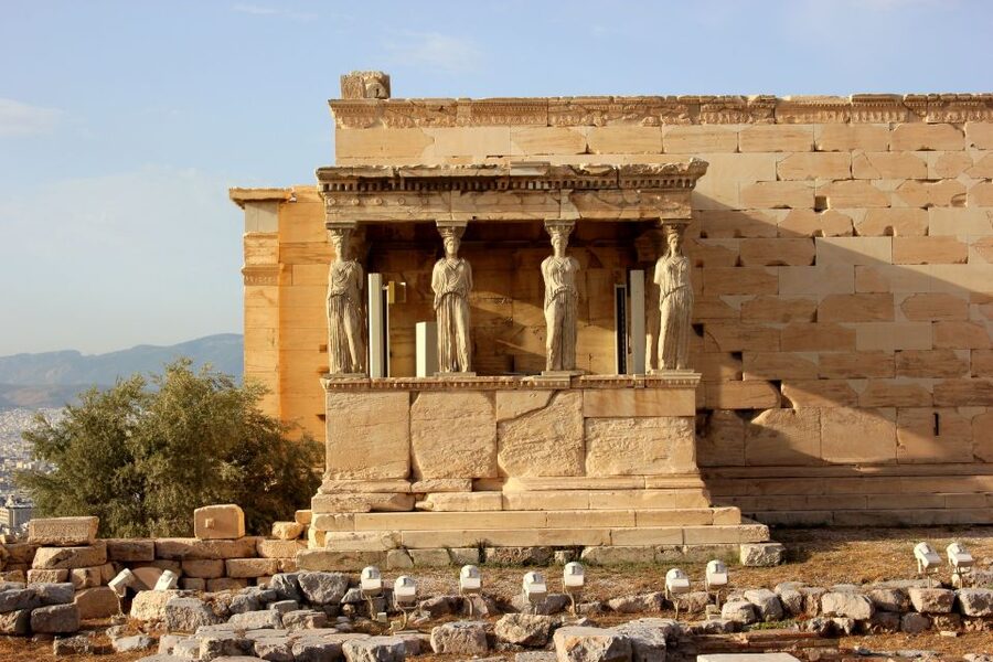 Athens: Private Guided Skip-the-Line Tour of the Acropolis - Entering the Acropolis with skip-the-line tickets