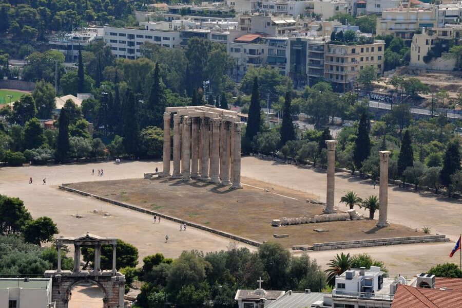 Athens: Private Guided Skip-the-Line Tour of the Acropolis - Guides, storytelling, and family appeal